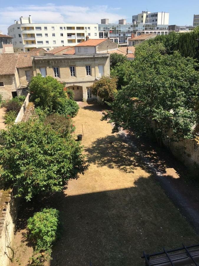 Le Galaxy Centre La Breche Wifi Calme Vue Jardin Daire Niort Dış mekan fotoğraf